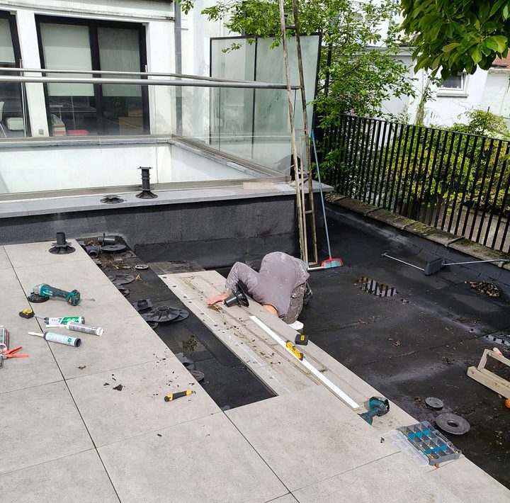 KALIX-team aan het werk op een terras